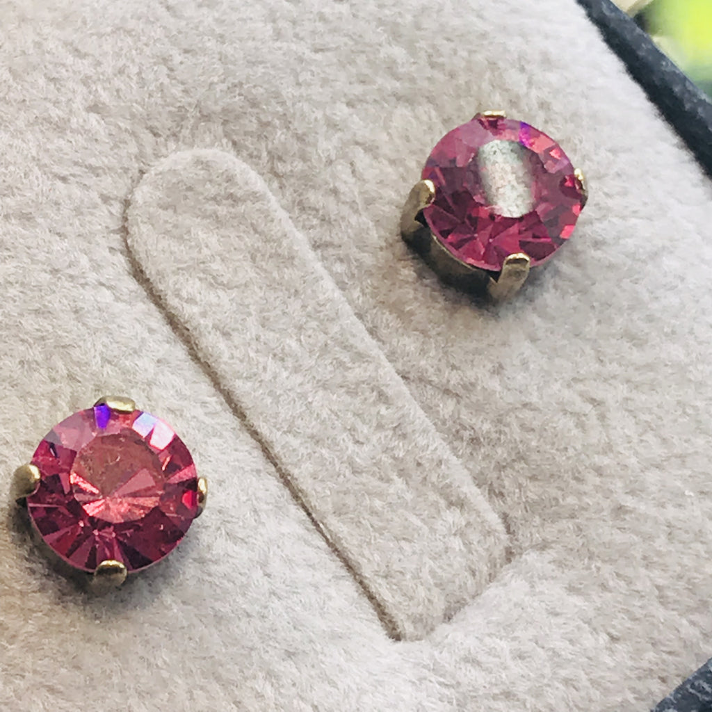 Stud pink crystal earrings 
