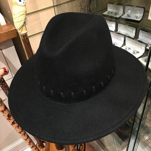 Firm felt fedora hat