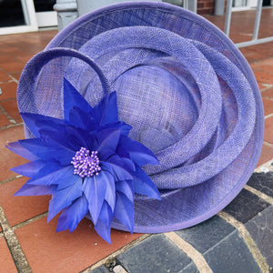Sinamay Disc Fascinator with Daisy Flower