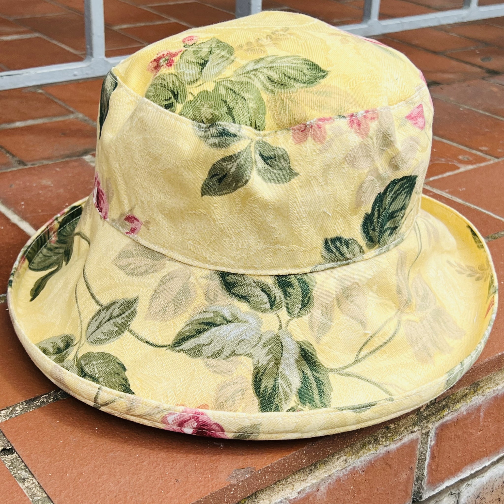Flower Print Cotton Cloche Hat