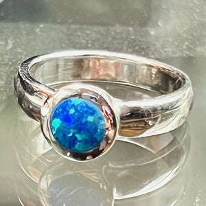 925 Silver Ring with Round Opal Stone