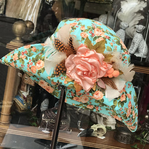 Cotton floral wide brimmed sun cloche hat