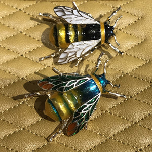 Bee brooch